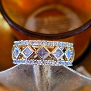 Gold plated ring with crystal accents